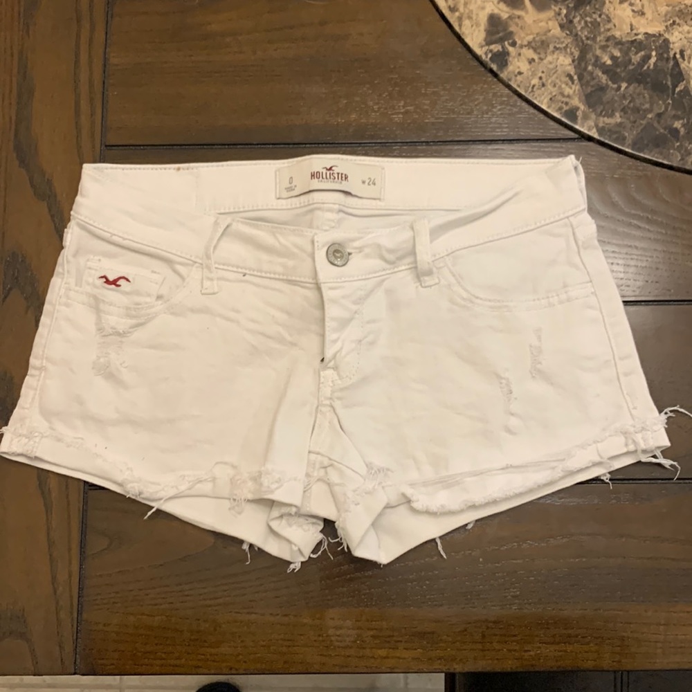Sz 0(24) Hollister shorts